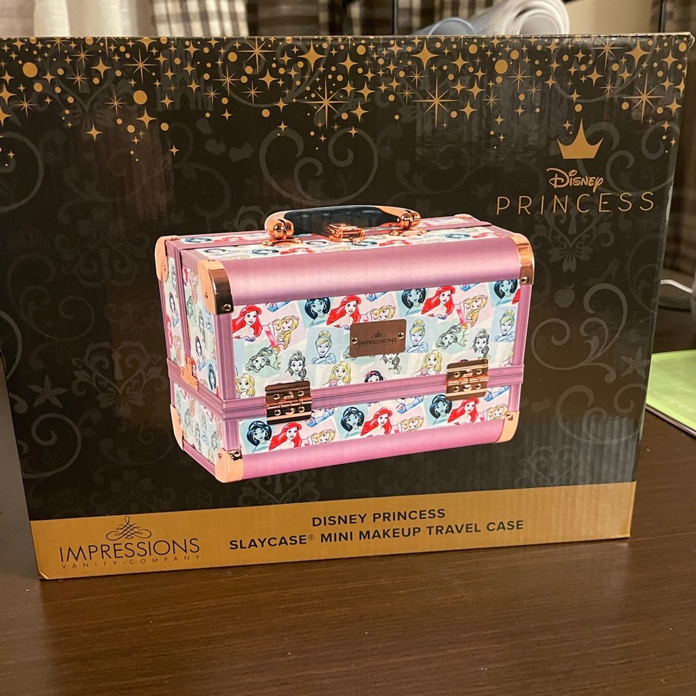 Impressions vanity Disney princess mini slay case